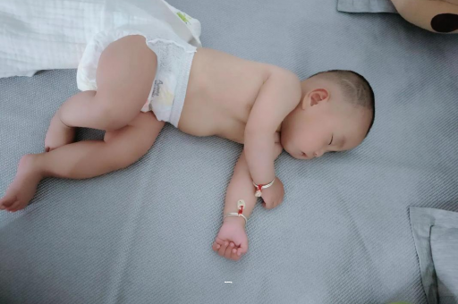 益阳宝宝咳到吐怎么办